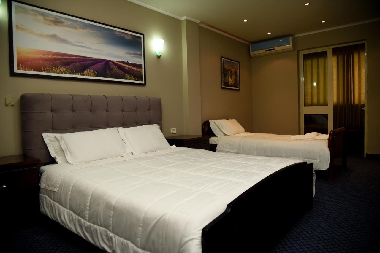 Imperial Hotel Ih Ελβασάν Εξωτερικό φωτογραφία