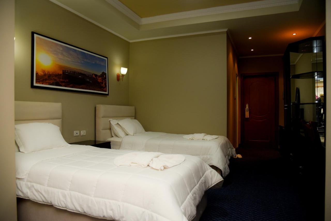 Imperial Hotel Ih Ελβασάν Εξωτερικό φωτογραφία