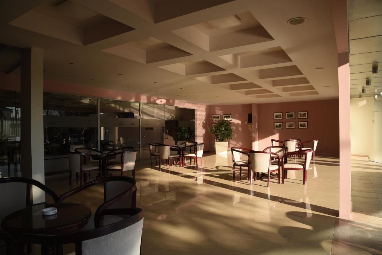 Imperial Hotel Ih Ελβασάν Εξωτερικό φωτογραφία