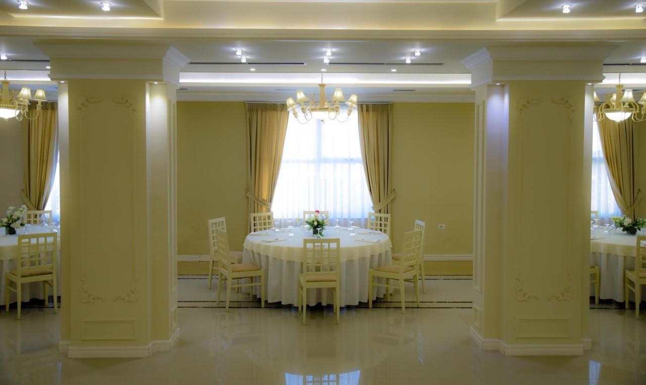 Imperial Hotel Ih Ελβασάν Εξωτερικό φωτογραφία